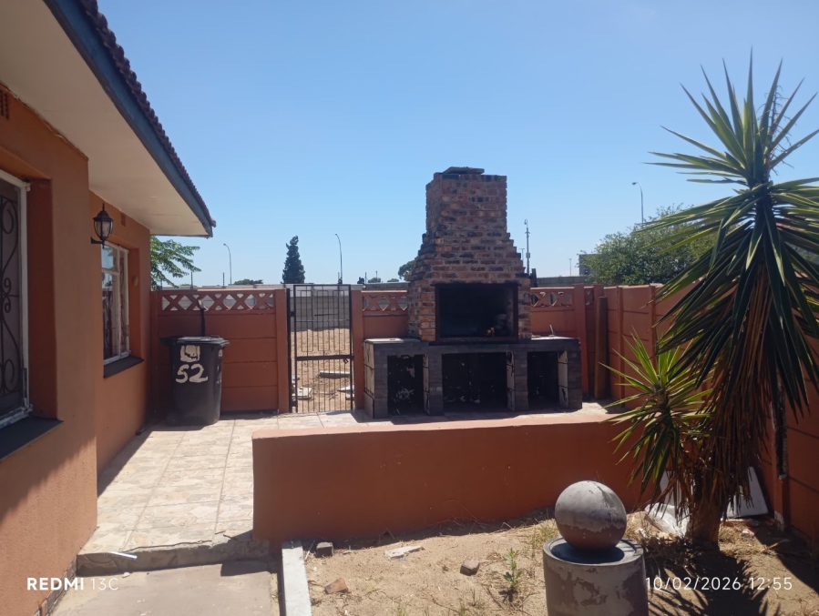 4 Bedroom Property for Sale in Belhar Western Cape